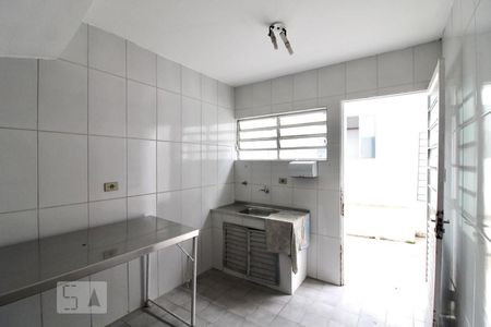 Casa à venda com 140m², 3 quartos e sem vaga Casa à venda com 140m², 3 quartos e sem vagaCozinha