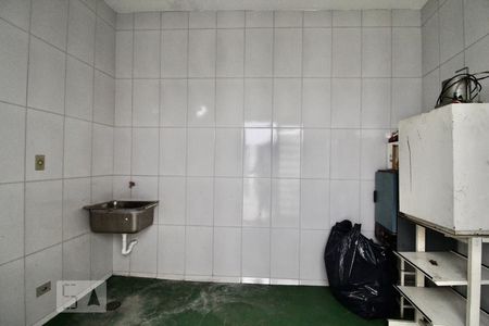 Casa à venda com 140m², 3 quartos e sem vaga Casa à venda com 140m², 3 quartos e sem vagaLavanderia 1