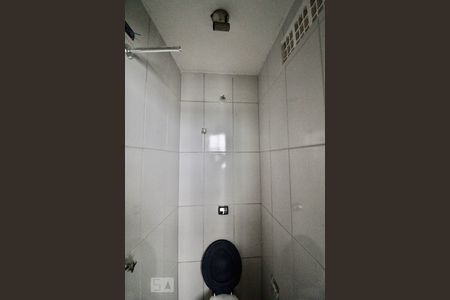 Casa à venda com 140m², 3 quartos e sem vaga Casa à venda com 140m², 3 quartos e sem vagaBanheiro de Serviço