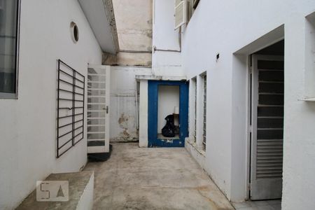 Casa à venda com 140m², 3 quartos e sem vaga Casa à venda com 140m², 3 quartos e sem vagaQuintal