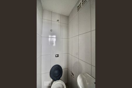 Casa à venda com 140m², 3 quartos e sem vaga Casa à venda com 140m², 3 quartos e sem vagaBanheiro de Serviço