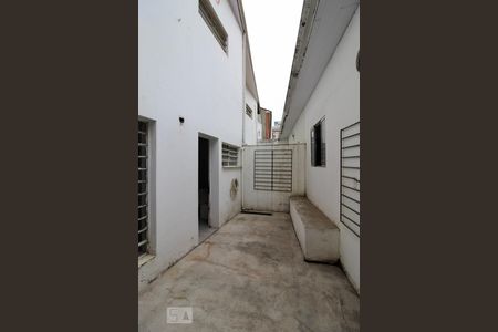 Casa à venda com 140m², 3 quartos e sem vaga Casa à venda com 140m², 3 quartos e sem vagaQuintal