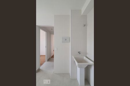 Cozinha/área de serviço de apartamento para alugar com 2 quartos, 32m² em Parque Fongaro, São Paulo