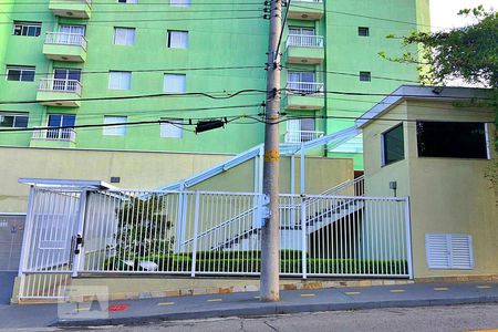 Apartamento para alugar com 52m², 2 quartos e 1 vaga Apartamento para alugar com 52m², 2 quartos e 1 vagaFachada