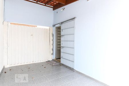 Casa para alugar com 90m², 2 quartos e 4 vagasGaragem
