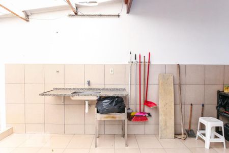Casa para alugar com 90m², 2 quartos e 4 vagasLavanderia