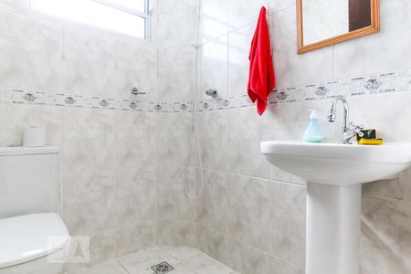 Casa para alugar com 90m², 2 quartos e 4 vagasBanheiro Social