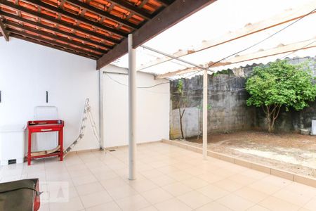 Casa para alugar com 90m², 2 quartos e 4 vagasLavanderia