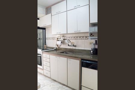 Apartamento à venda com 93m², 4 quartos e 1 vagaCozinha