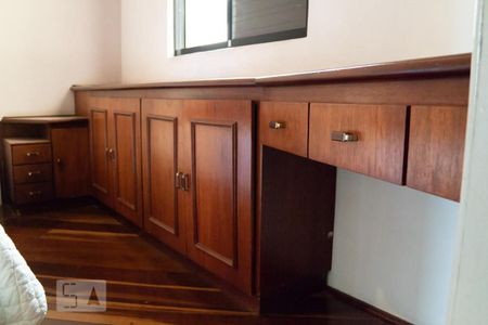 Apartamento à venda com 93m², 4 quartos e 1 vagaQuarto