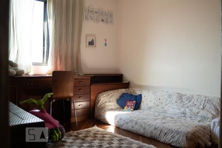 Apartamento à venda com 93m², 4 quartos e 1 vagaQuarto