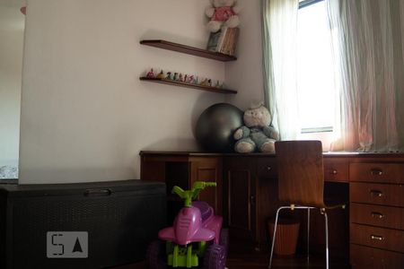 Apartamento à venda com 93m², 4 quartos e 1 vagaQuarto