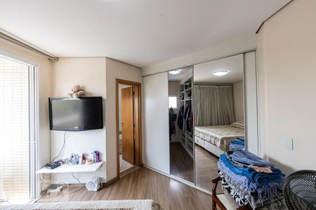 Apartamento à venda com 210m², 4 quartos e 5 vagasSuite 2