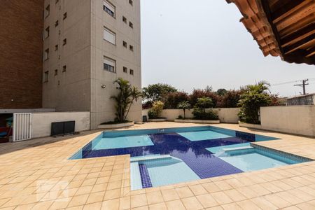 Apartamento à venda com 210m², 4 quartos e 5 vagasÁrea comum - Piscina