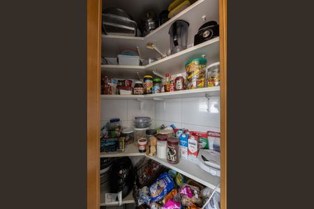 Apartamento à venda com 210m², 4 quartos e 5 vagasCozinha - Dispensa