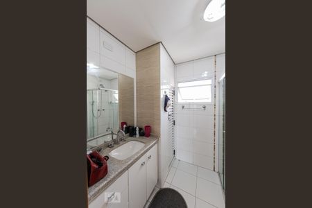 Apartamento à venda com 210m², 4 quartos e 5 vagasBanheiro Social