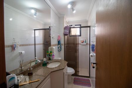 Apartamento à venda com 70m², 2 quartos e 2 vagasBanheiro