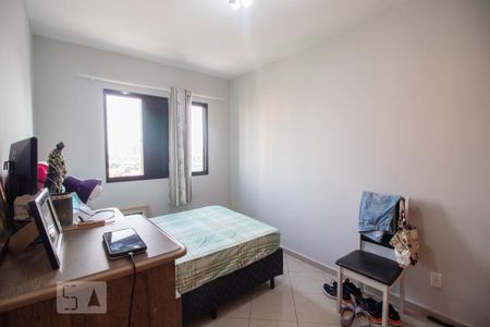 Apartamento à venda com 70m², 2 quartos e 2 vagasQuarto 2