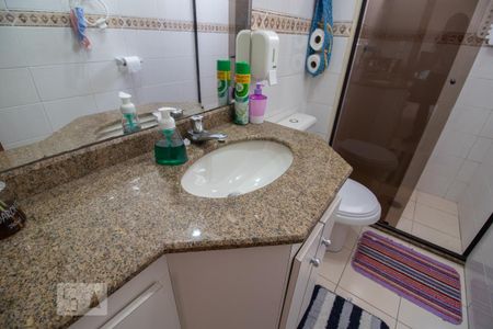 Apartamento à venda com 70m², 2 quartos e 2 vagasBanheiro