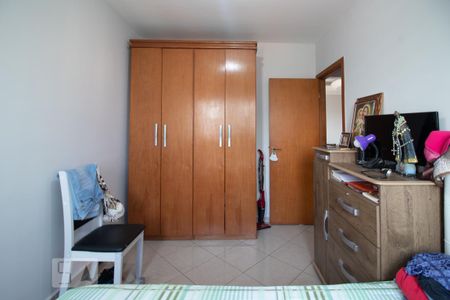 Apartamento à venda com 70m², 2 quartos e 2 vagasQuarto 2