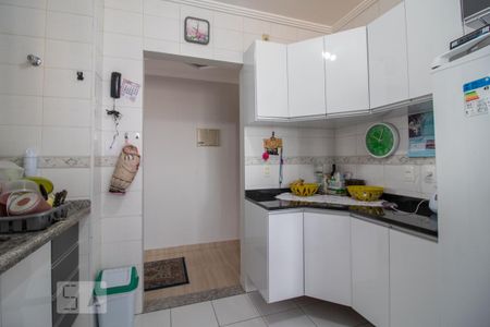 Apartamento à venda com 70m², 2 quartos e 2 vagasCozinha