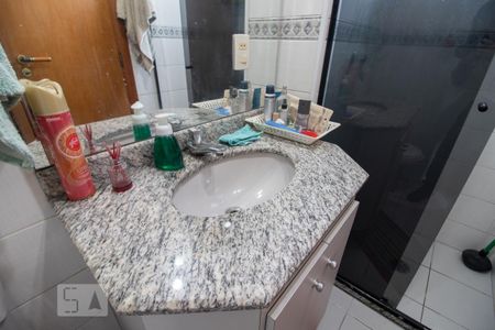 Apartamento à venda com 70m², 2 quartos e 2 vagasBanheiro da Suíte