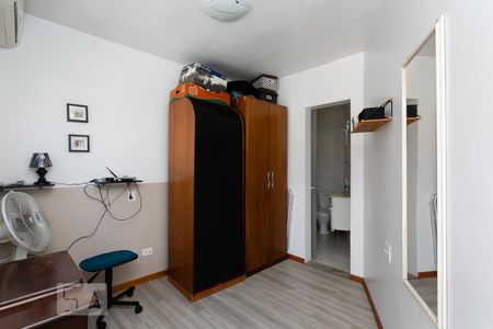 Suíte 1 de casa à venda com 4 quartos, 140m² em Vila Madalena, São Paulo