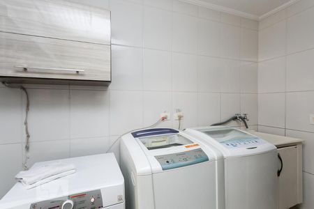 Casa à venda com 140m², 4 quartos e 3 vagas Casa à venda com 140m², 4 quartos e 3 vagasÁrea de Serviço