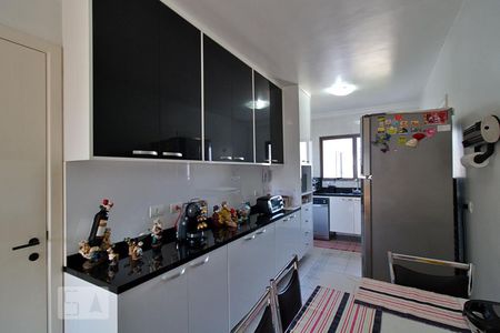 Apartamento à venda com 173m², 4 quartos e 3 vagasCozinha