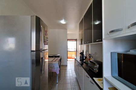 Apartamento à venda com 173m², 4 quartos e 3 vagasCozinha
