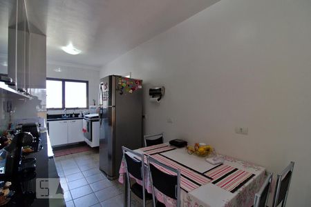 Apartamento à venda com 173m², 4 quartos e 3 vagasCozinha