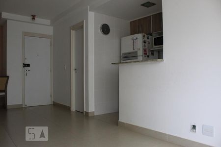 Apartamento à venda com 78m², 2 quartos e 1 vagaSala