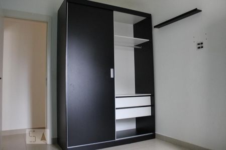 Apartamento à venda com 78m², 2 quartos e 1 vagaQuarto 1 - Armários