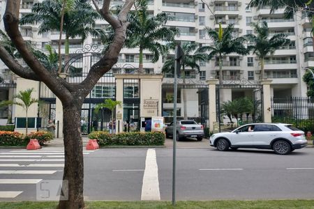 Apartamento à venda com 78m², 2 quartos e 1 vagaFachada do Condomínio