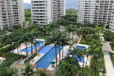Apartamento à venda com 78m², 2 quartos e 1 vagaPiscina