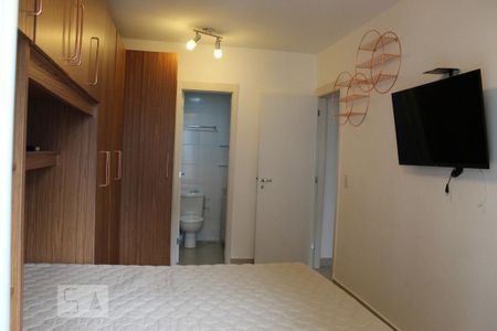 Apartamento à venda com 78m², 2 quartos e 1 vagaQuarto 2 - Armários