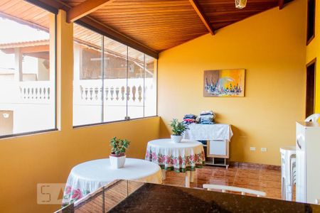 Casa à venda com 271m², 3 quartos e 3 vagas Casa à venda com 271m², 3 quartos e 3 vagasÁrea Gourmet