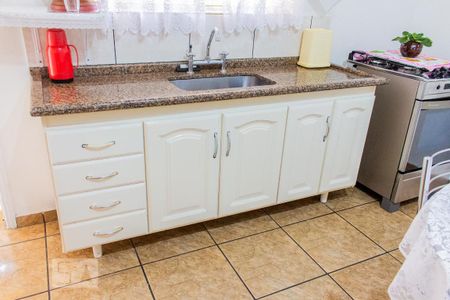 Casa à venda com 271m², 3 quartos e 3 vagas Casa à venda com 271m², 3 quartos e 3 vagasArmário