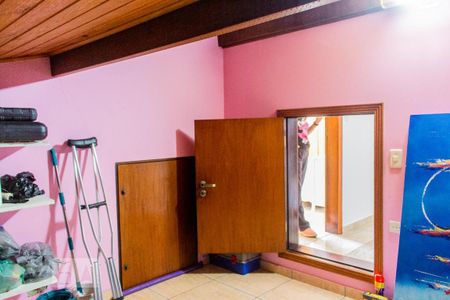 Casa à venda com 271m², 3 quartos e 3 vagas Casa à venda com 271m², 3 quartos e 3 vagasSótão