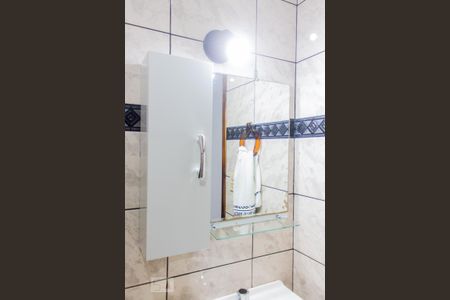 Casa à venda com 271m², 3 quartos e 3 vagas Casa à venda com 271m², 3 quartos e 3 vagasEspelho