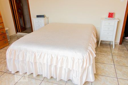 Casa à venda com 271m², 3 quartos e 3 vagas Casa à venda com 271m², 3 quartos e 3 vagasCama