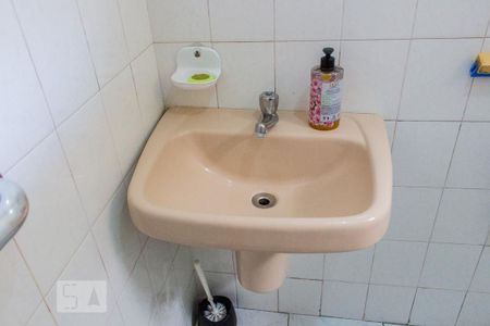 Casa à venda com 271m², 3 quartos e 3 vagas Casa à venda com 271m², 3 quartos e 3 vagasPia