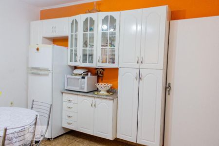 Casa à venda com 271m², 3 quartos e 3 vagas Casa à venda com 271m², 3 quartos e 3 vagasArmário