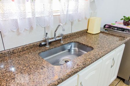 Casa à venda com 271m², 3 quartos e 3 vagas Casa à venda com 271m², 3 quartos e 3 vagasPia