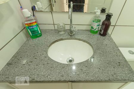 Apartamento à venda com 47m², 2 quartos e 1 vagaBanheiro - Torneira
