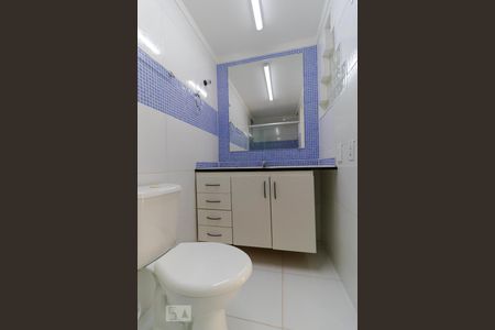 Studio para alugar com 30m², 1 quarto e sem vaga Studio para alugar com 30m², 1 quarto e sem vagaBanheiro