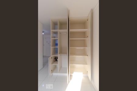 Studio para alugar com 30m², 1 quarto e sem vagaQuarto - Armário