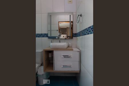 Casa para alugar com 65m², 2 quartos e 1 vagaBanheiro