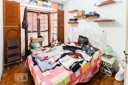 Casa à venda com 243m², 3 quartos e 2 vagas Casa à venda com 243m², 3 quartos e 2 vagasQuarto 2