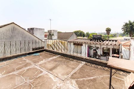 Casa à venda com 243m², 3 quartos e 2 vagas Casa à venda com 243m², 3 quartos e 2 vagasTerraço